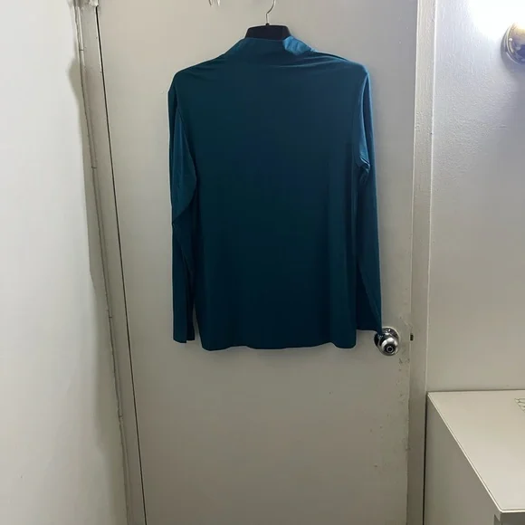 Essentials Teal Activewear Top - Picture 1 of 5